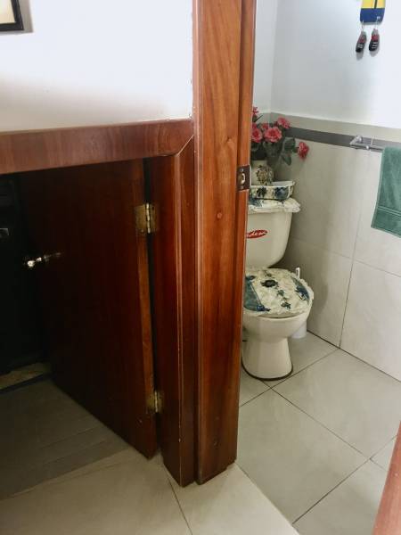 C958 Casa esquinera con área verde de venta