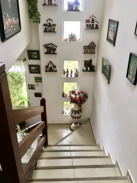 C958 Casa esquinera con área verde de venta