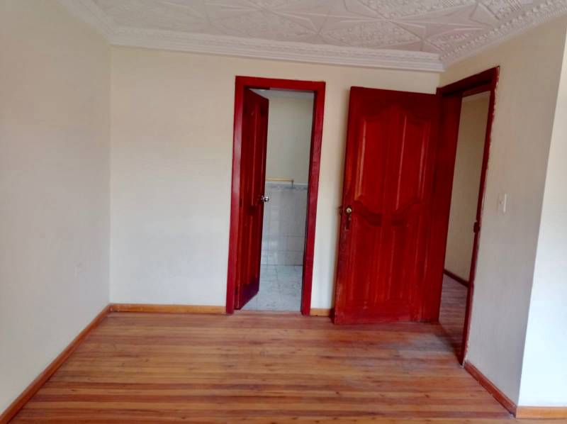 C993 Casa rentera en venta, consta de 3 departamentos