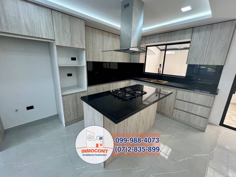 C1315 VIVIENDA INDEPENDIENTE JUNTO A LA VIA EN VENTA