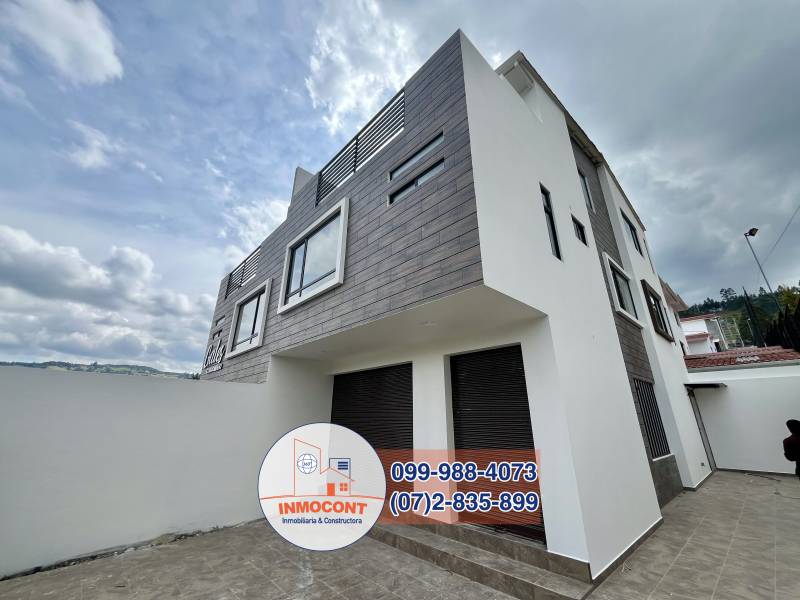 C1324 AMPLIA CASA COMERCIAL EN VENTA