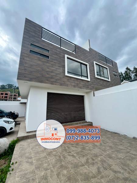 C1324 AMPLIA CASA COMERCIAL EN VENTA