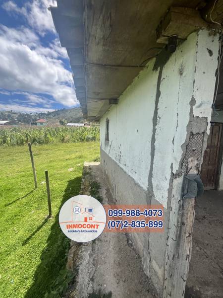 T426 AMPLIO TERRENO CON CONSTRUCCION DE VENTA