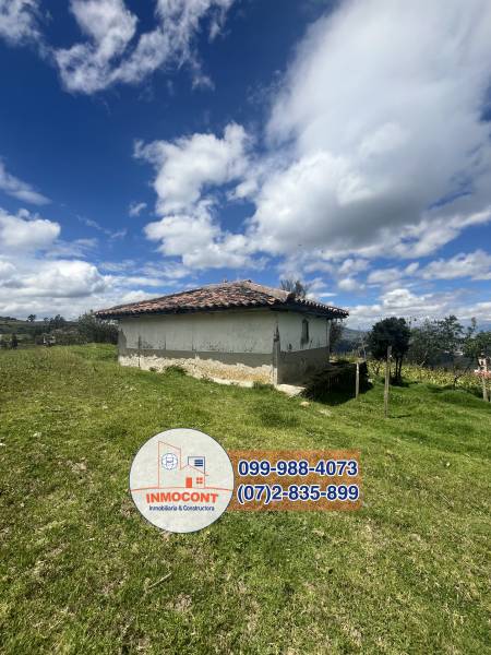 T426 AMPLIO TERRENO CON CONSTRUCCION DE VENTA