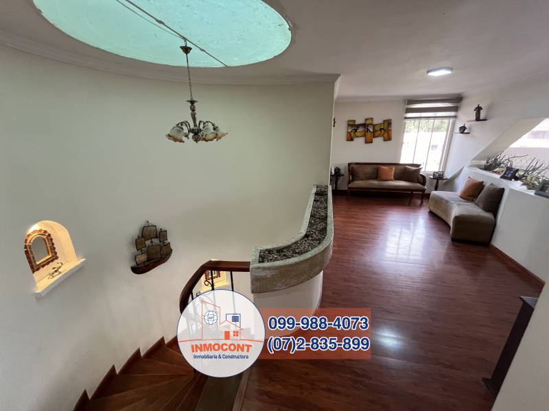 C1357 HERMOSA Y AMPLIA CASA DE VENTA