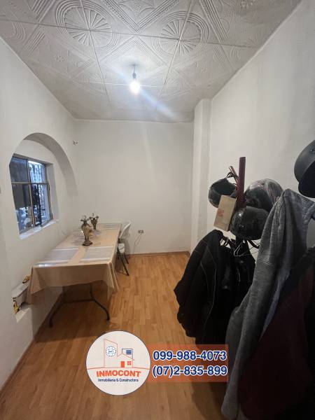 C1393 CASA RENTERA EN ZONA COMERCIAL DE VENTA