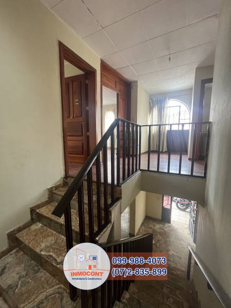 C1393 CASA RENTERA EN ZONA COMERCIAL DE VENTA