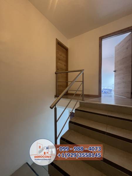C1521 CASA DE CINCO DORMITORIOS EN VENTA
