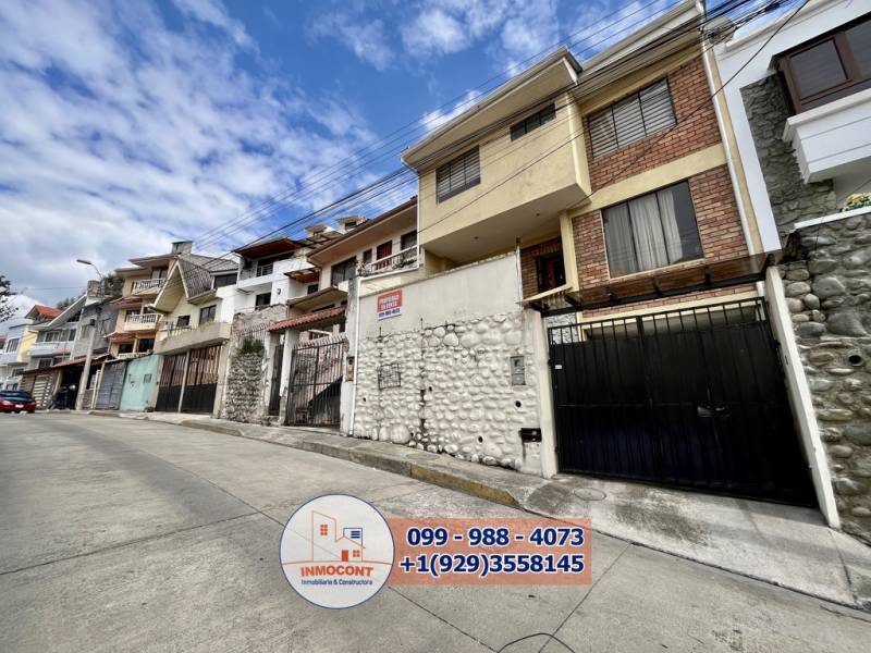 C1549 CASA EN VENTA – 4 PISOS