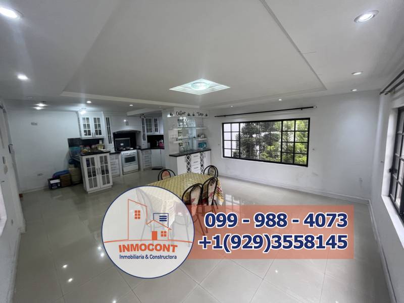 C1554 Casa en venta con patio grande y excelente ubicación – Sector Barrial Blanco