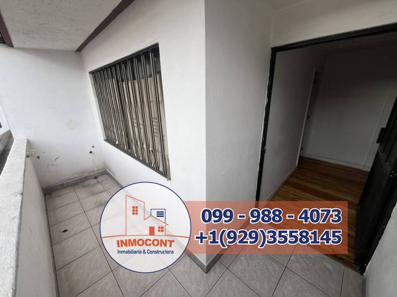 C1554 Casa en venta con patio grande y excelente ubicación – Sector Barrial Blanco