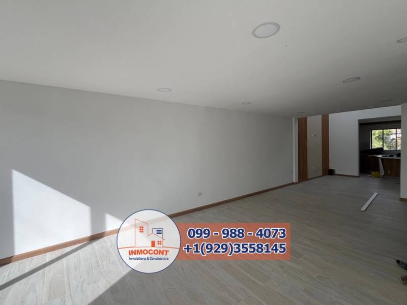 C1517 Hermosa y amplia vivienda de tres plantas, Sector Rio Amarillo