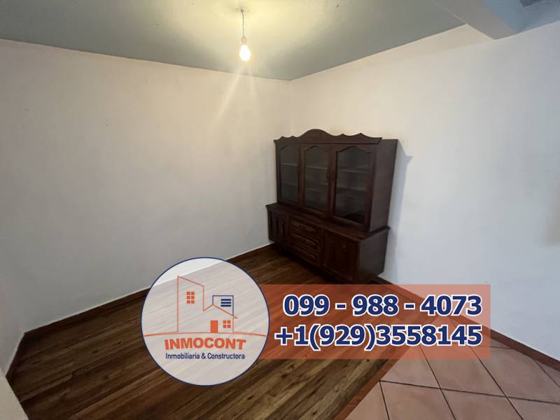 C1555 CASA DE DOS DEPARTAMENTOS EN VENTA ZONA COMERCIAL