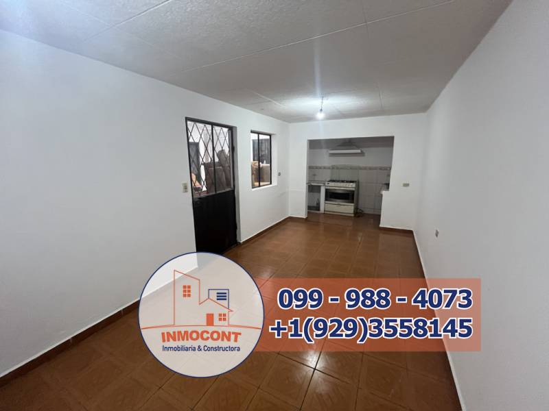 C1555 CASA DE DOS DEPARTAMENTOS EN VENTA ZONA COMERCIAL